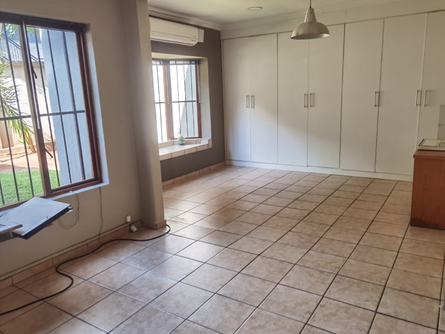 To Let commercial Property for Rent in Waverley Gauteng