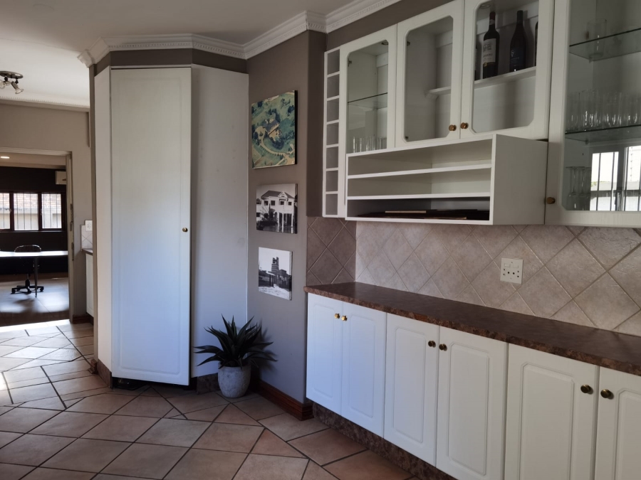 To Let commercial Property for Rent in Waverley Gauteng