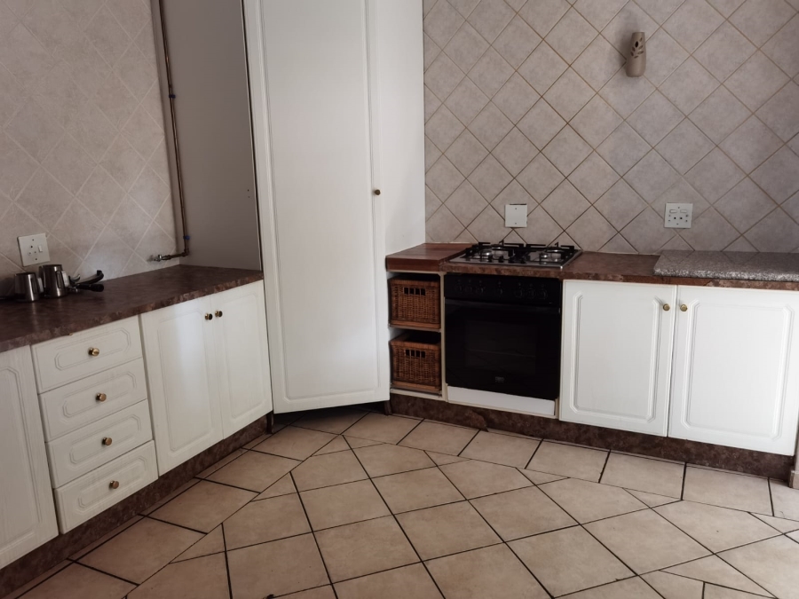 To Let commercial Property for Rent in Waverley Gauteng