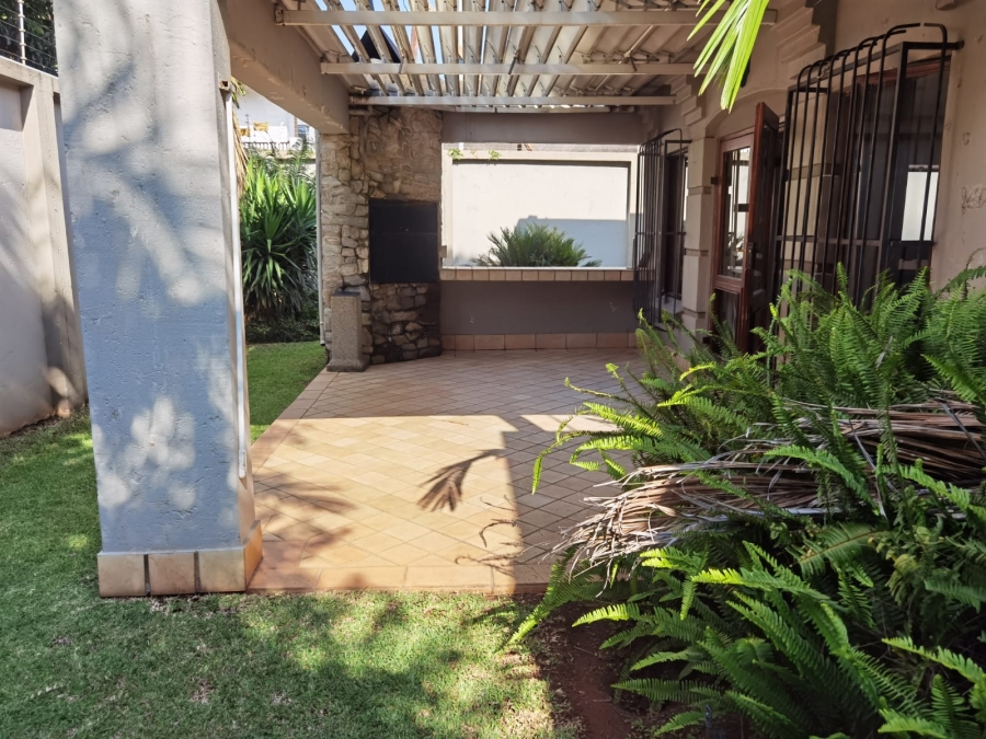 To Let commercial Property for Rent in Waverley Gauteng