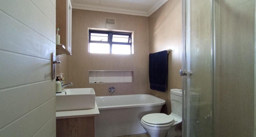 2 Bedroom Property for Sale in Kameeldrift East Gauteng