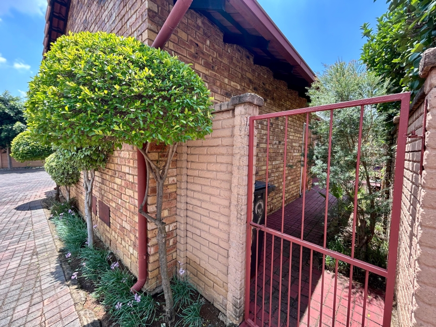 3 Bedroom Property for Sale in Equestria Gauteng