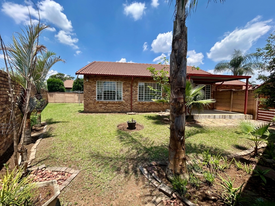 3 Bedroom Property for Sale in Equestria Gauteng