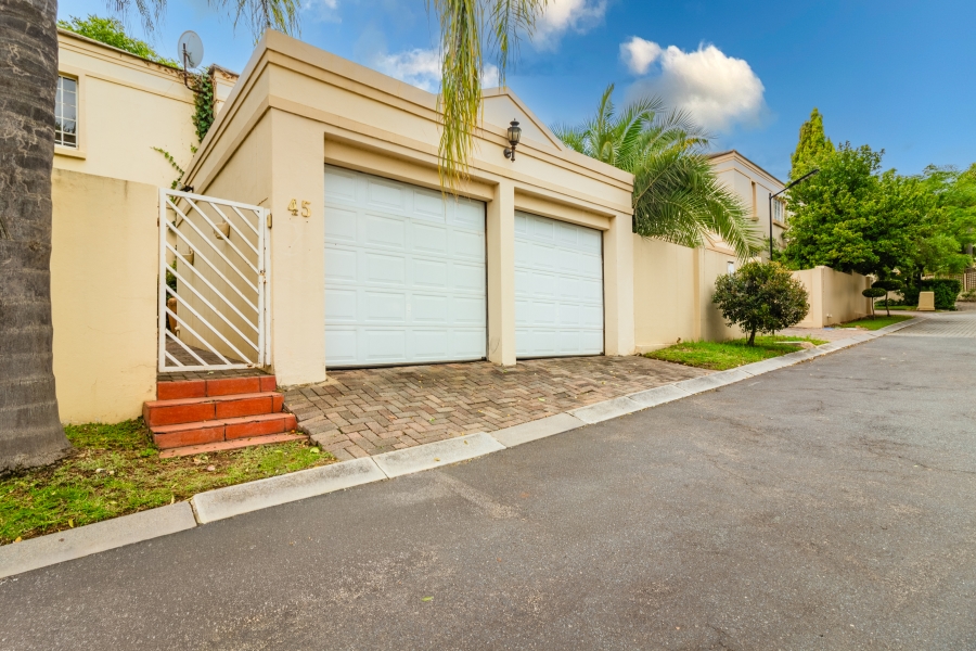 2 Bedroom Property for Sale in Sunninghill Gauteng
