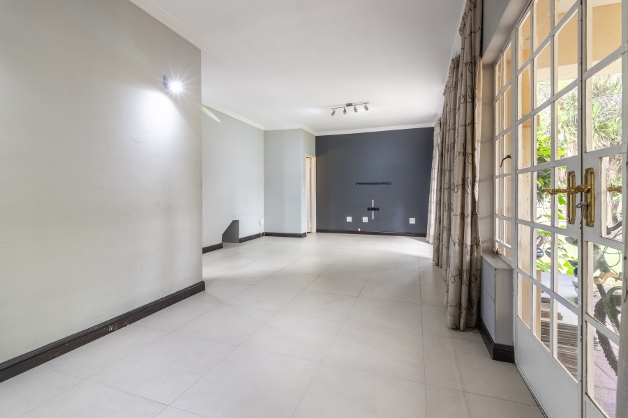 2 Bedroom Property for Sale in Sunninghill Gauteng