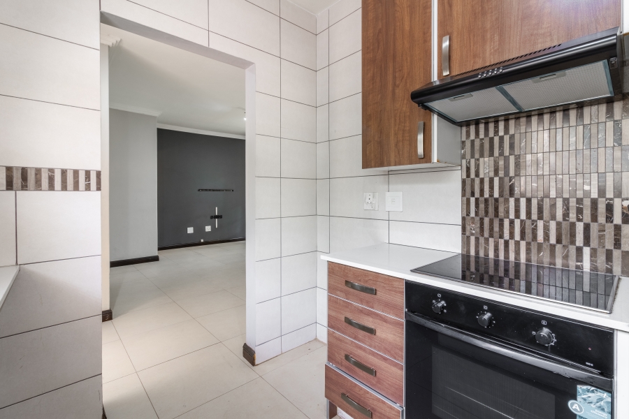 2 Bedroom Property for Sale in Sunninghill Gauteng