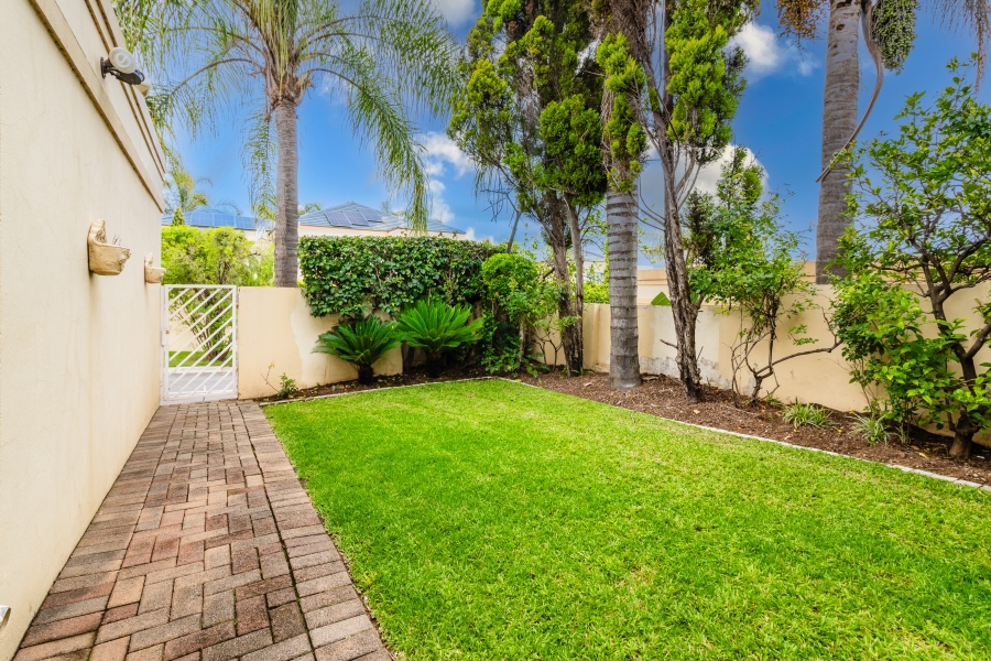 2 Bedroom Property for Sale in Sunninghill Gauteng