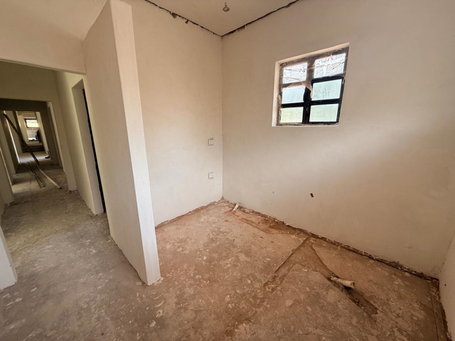 4 Bedroom Property for Sale in Three Rivers Proper Gauteng