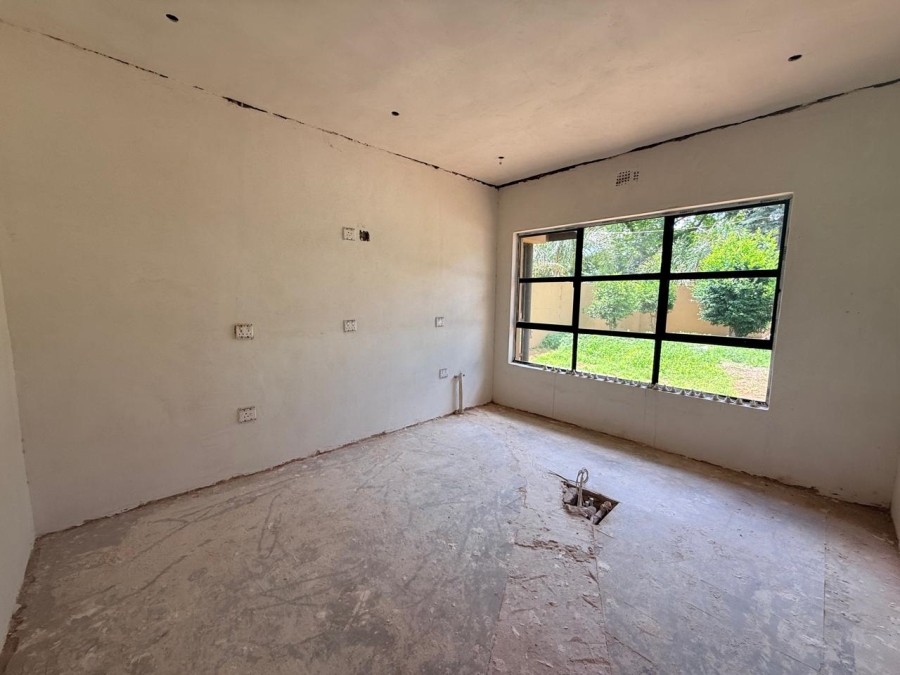 4 Bedroom Property for Sale in Three Rivers Proper Gauteng