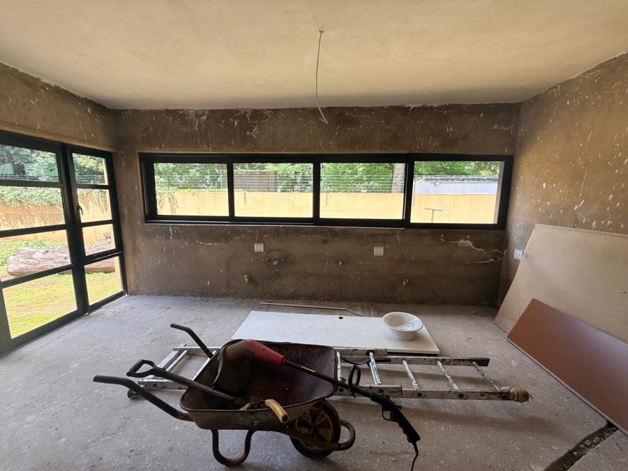 4 Bedroom Property for Sale in Three Rivers Proper Gauteng