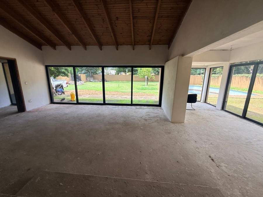 4 Bedroom Property for Sale in Three Rivers Proper Gauteng