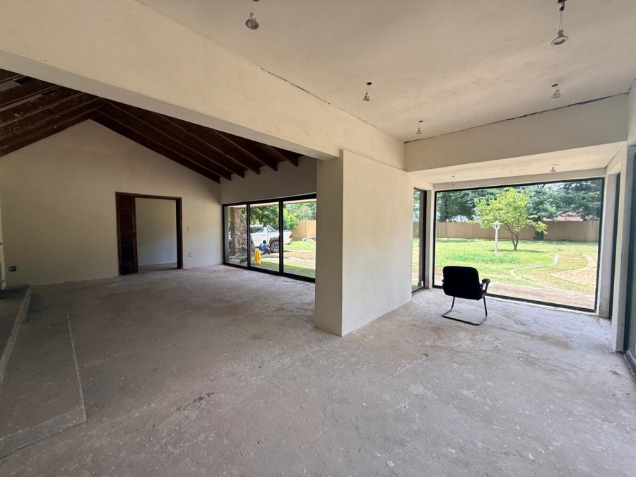 4 Bedroom Property for Sale in Three Rivers Proper Gauteng