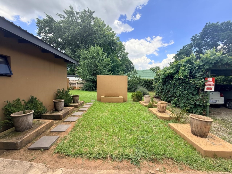 4 Bedroom Property for Sale in Three Rivers Proper Gauteng