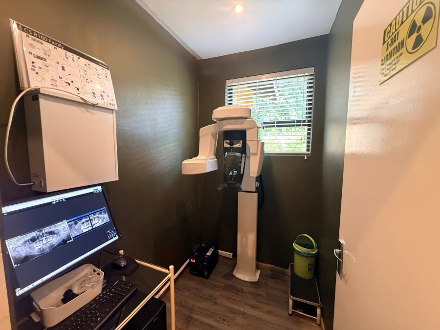 4 Bedroom Property for Sale in Three Rivers Proper Gauteng