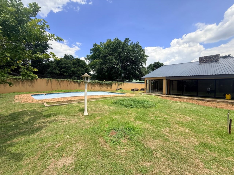 4 Bedroom Property for Sale in Three Rivers Proper Gauteng