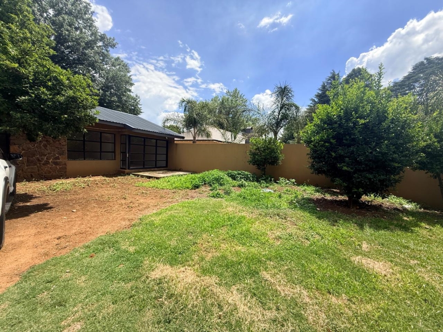 4 Bedroom Property for Sale in Three Rivers Proper Gauteng