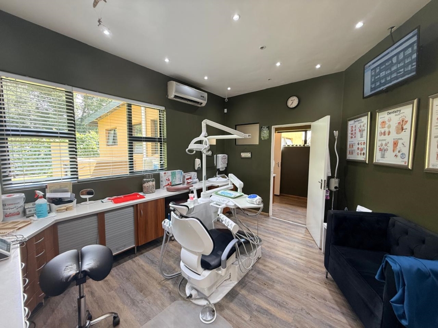 4 Bedroom Property for Sale in Three Rivers Proper Gauteng