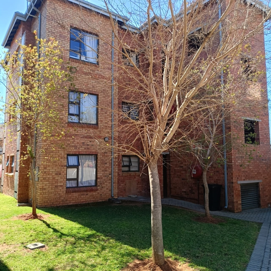 2 Bedroom Property for Sale in Wilgeheuwel Gauteng