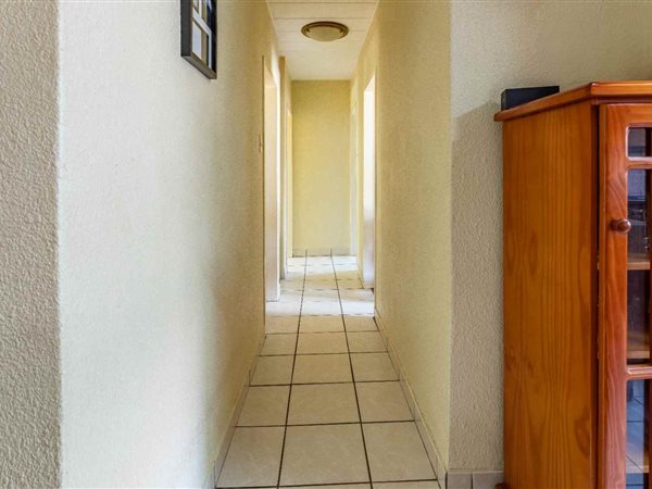 3 Bedroom Property for Sale in Radiokop Gauteng