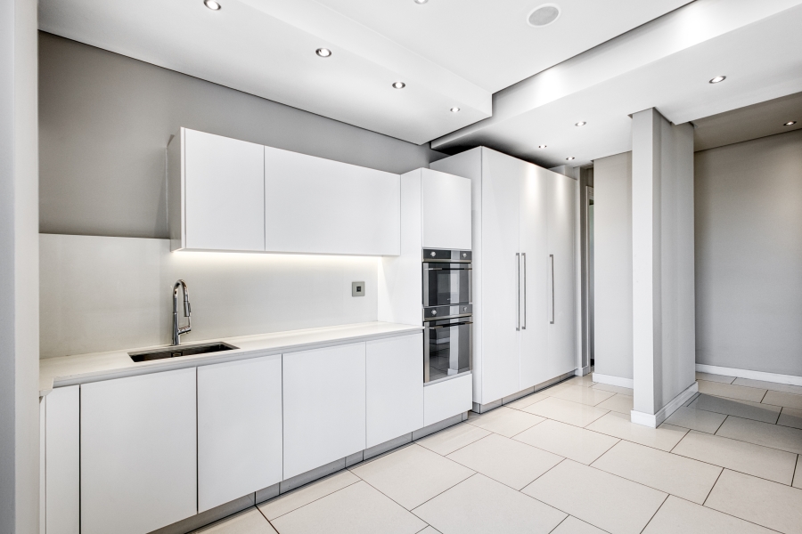 3 Bedroom Property for Sale in Sandhurst Gauteng