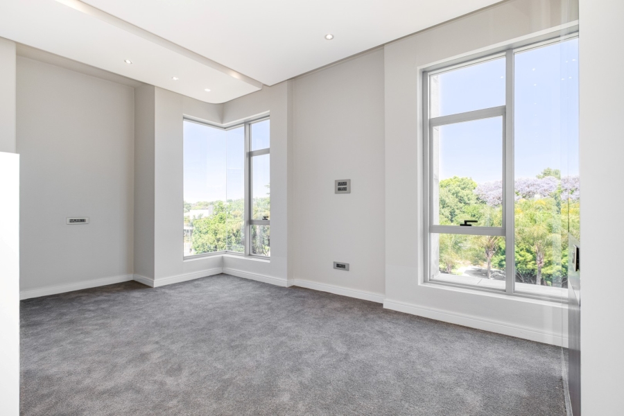 3 Bedroom Property for Sale in Sandhurst Gauteng