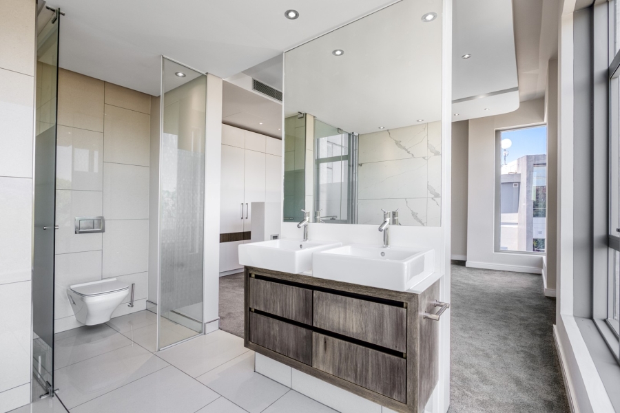 3 Bedroom Property for Sale in Sandhurst Gauteng