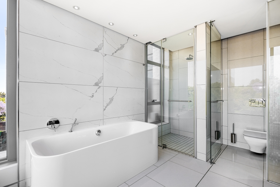 3 Bedroom Property for Sale in Sandhurst Gauteng