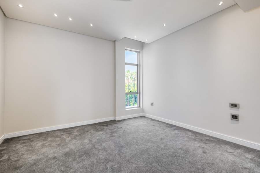 3 Bedroom Property for Sale in Sandhurst Gauteng