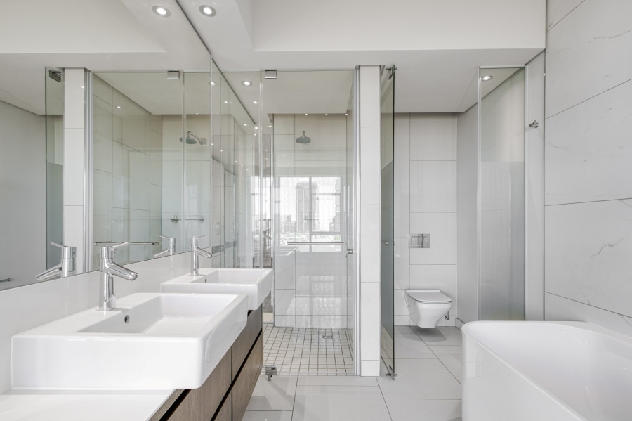 3 Bedroom Property for Sale in Sandhurst Gauteng