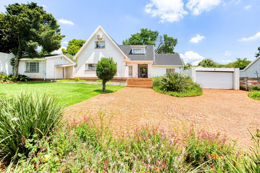 4 Bedroom Property for Sale in Linden Gauteng