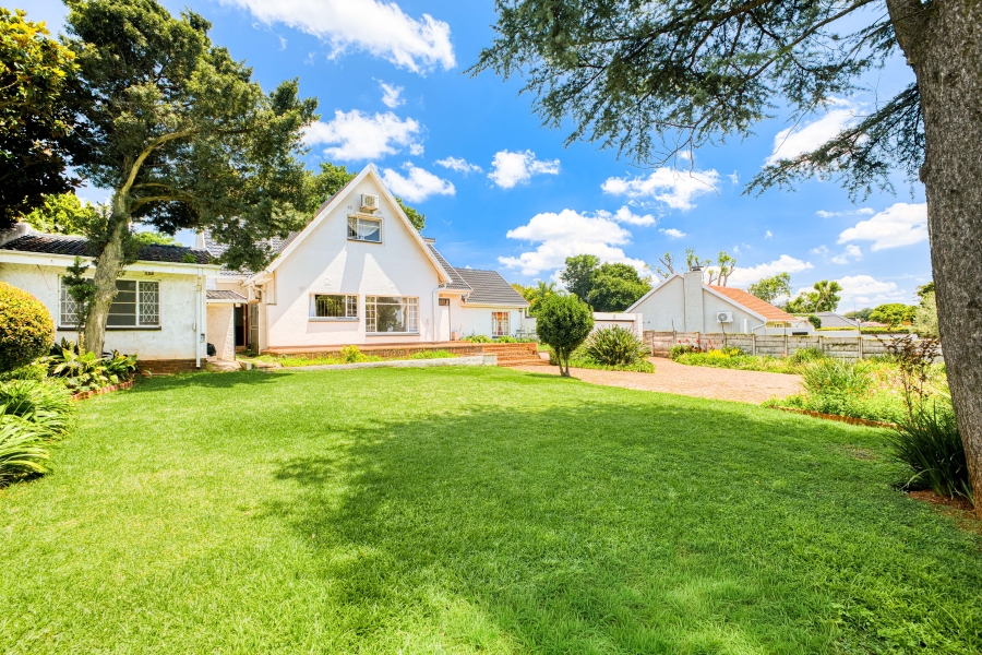 4 Bedroom Property for Sale in Linden Gauteng
