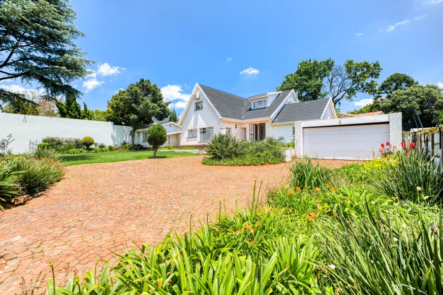 4 Bedroom Property for Sale in Linden Gauteng