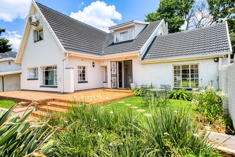 4 Bedroom Property for Sale in Linden Gauteng