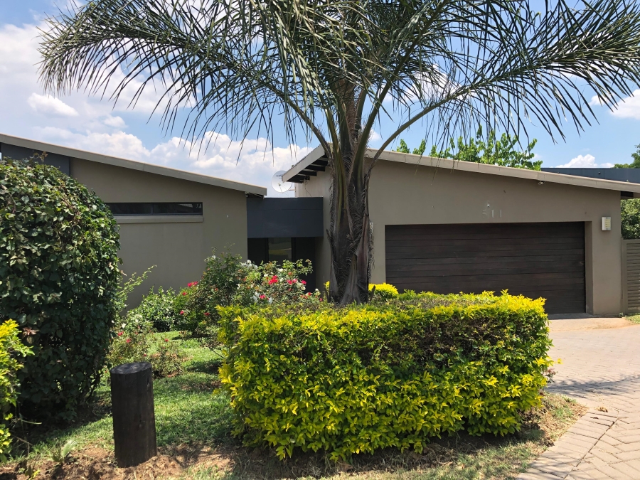 To Let 4 Bedroom Property for Rent in Cedar Creek Gauteng