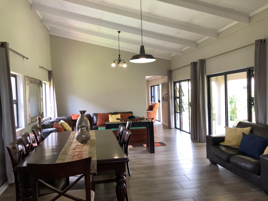 To Let 4 Bedroom Property for Rent in Cedar Creek Gauteng