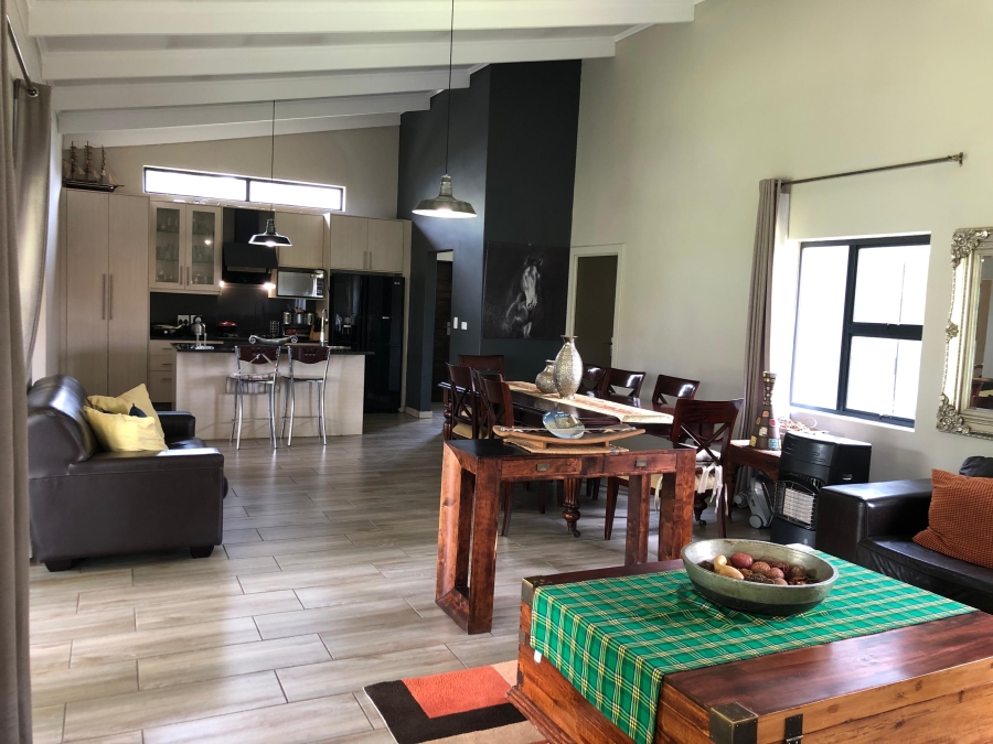 To Let 4 Bedroom Property for Rent in Cedar Creek Gauteng