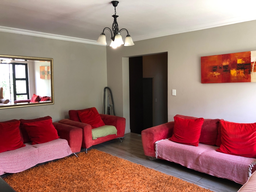 To Let 4 Bedroom Property for Rent in Cedar Creek Gauteng