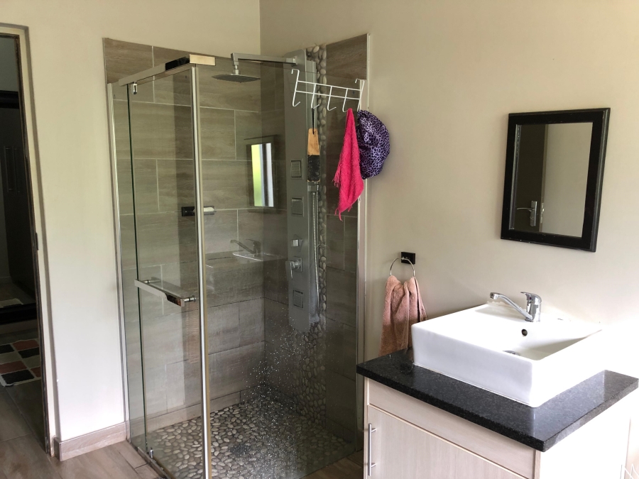 To Let 4 Bedroom Property for Rent in Cedar Creek Gauteng