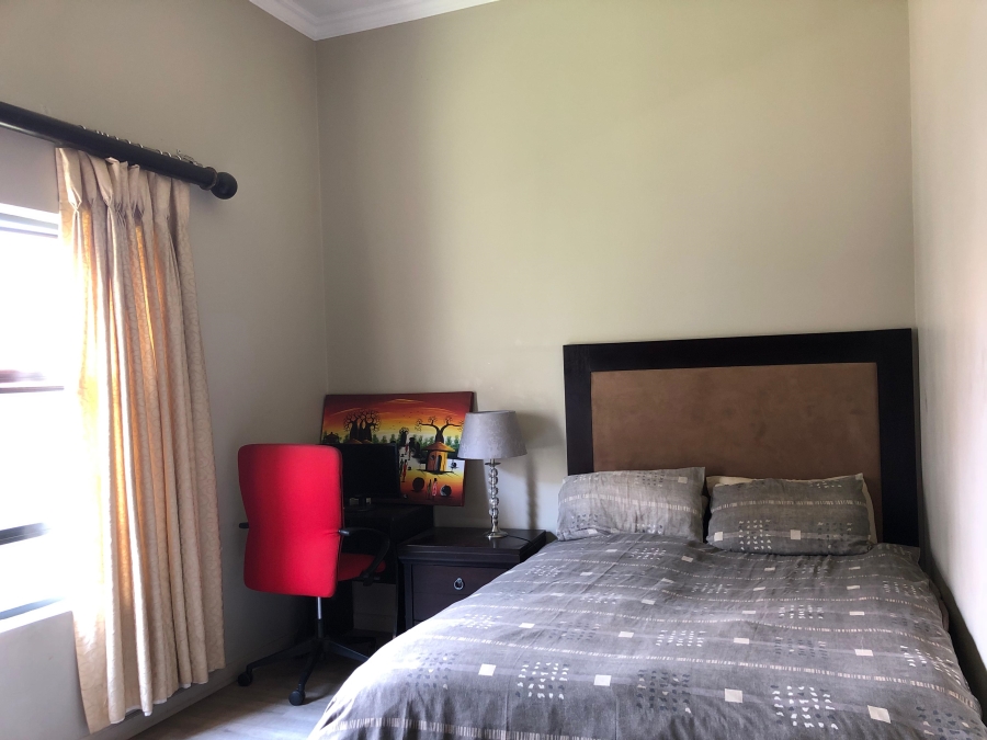 To Let 4 Bedroom Property for Rent in Cedar Creek Gauteng