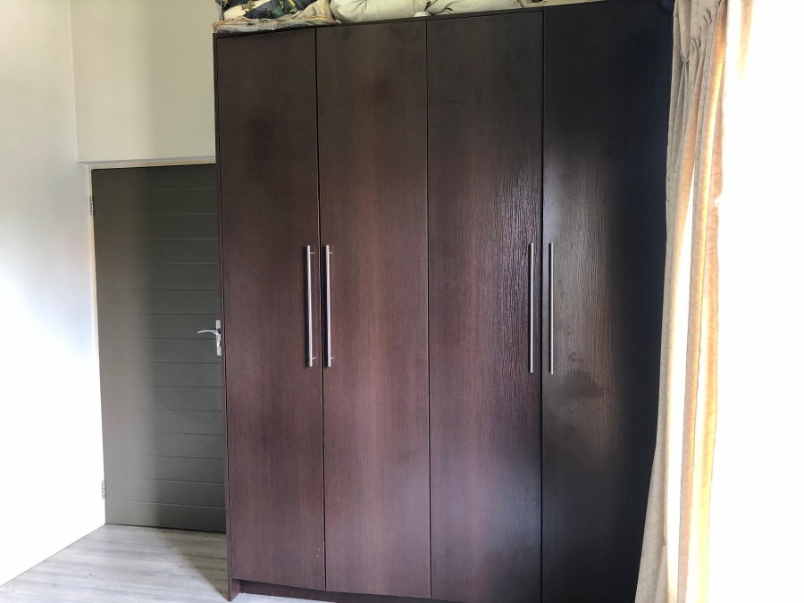 To Let 4 Bedroom Property for Rent in Cedar Creek Gauteng