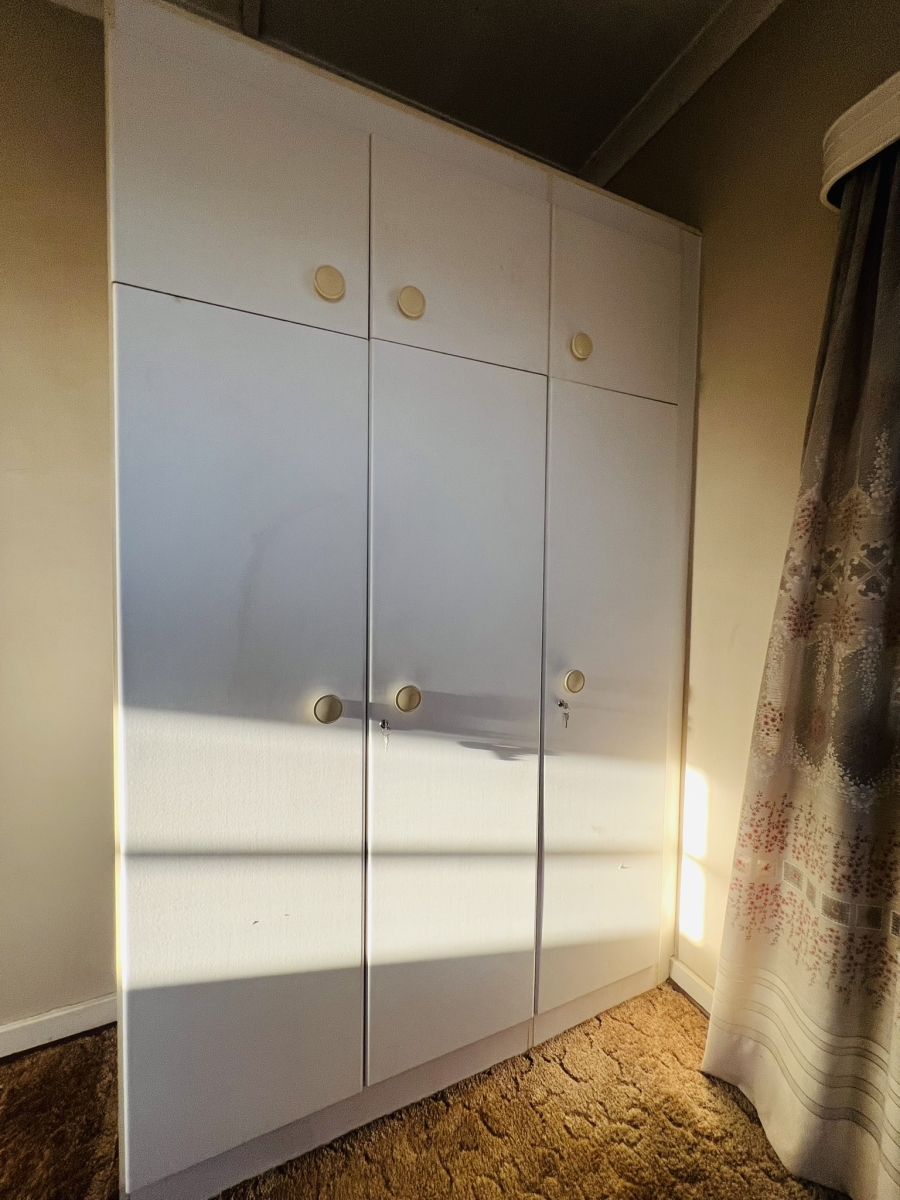 4 Bedroom Property for Sale in Cyrildene Gauteng