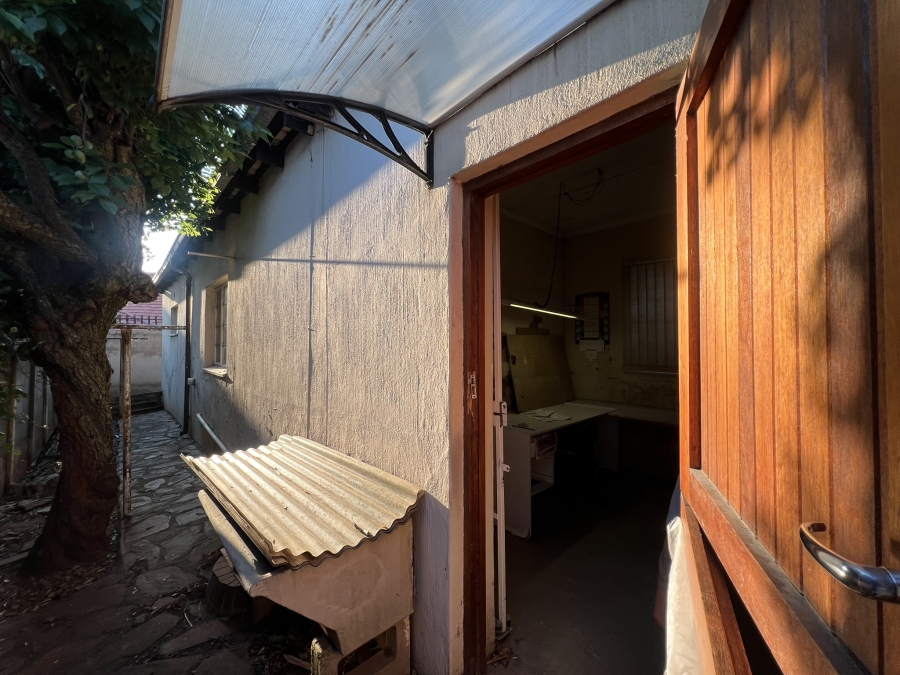 4 Bedroom Property for Sale in Cyrildene Gauteng