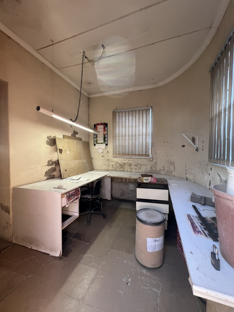 4 Bedroom Property for Sale in Cyrildene Gauteng