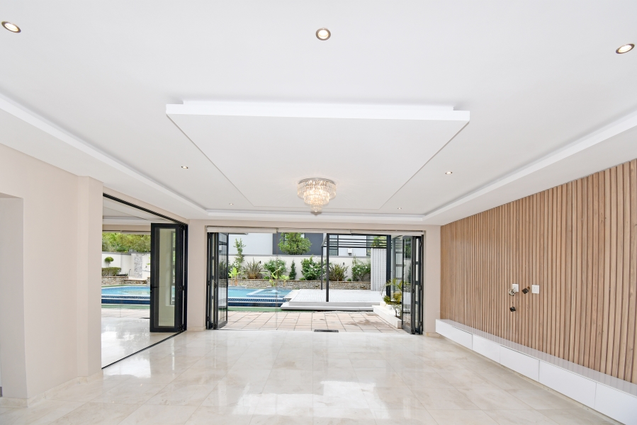 7 Bedroom Property for Sale in Waterfall Country Estate Gauteng