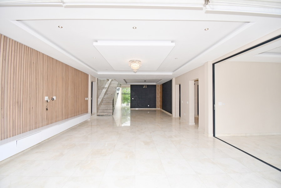 7 Bedroom Property for Sale in Waterfall Country Estate Gauteng