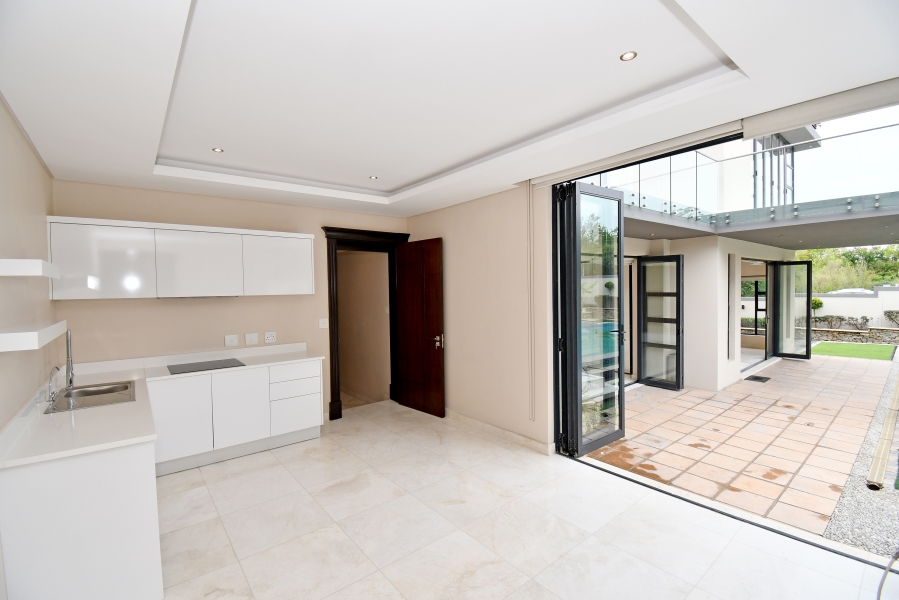 7 Bedroom Property for Sale in Waterfall Country Estate Gauteng