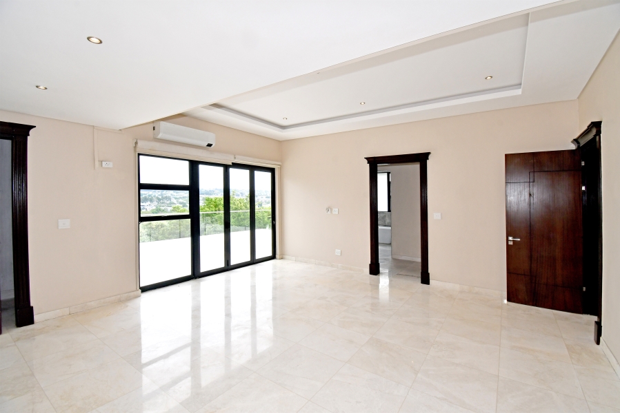 7 Bedroom Property for Sale in Waterfall Country Estate Gauteng