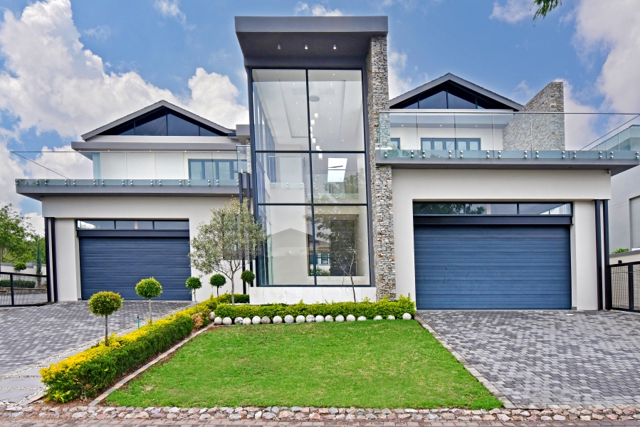 7 Bedroom Property for Sale in Waterfall Country Estate Gauteng