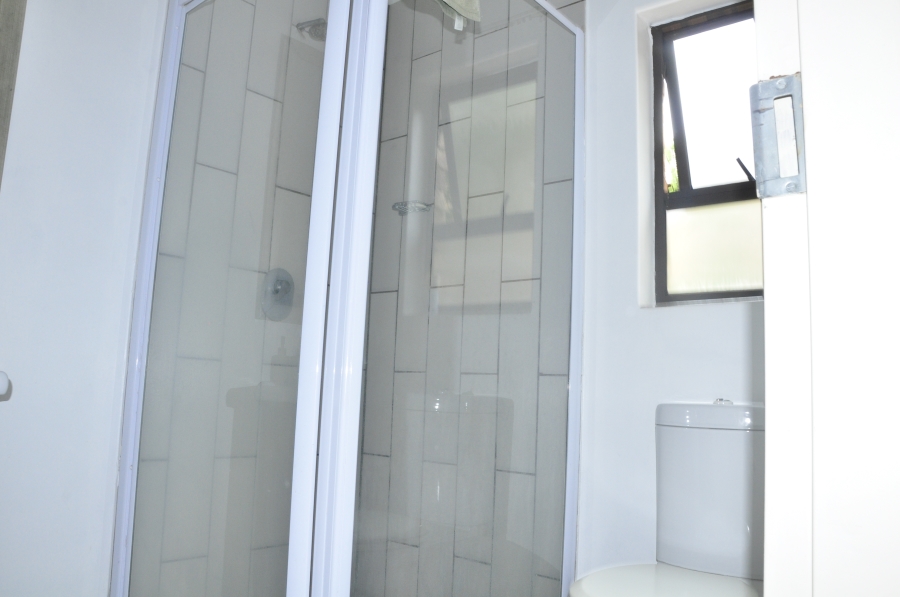 1 Bedroom Property for Sale in Rooihuiskraal Gauteng