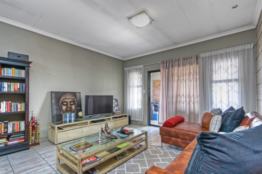 2 Bedroom Property for Sale in Noordwyk Gauteng